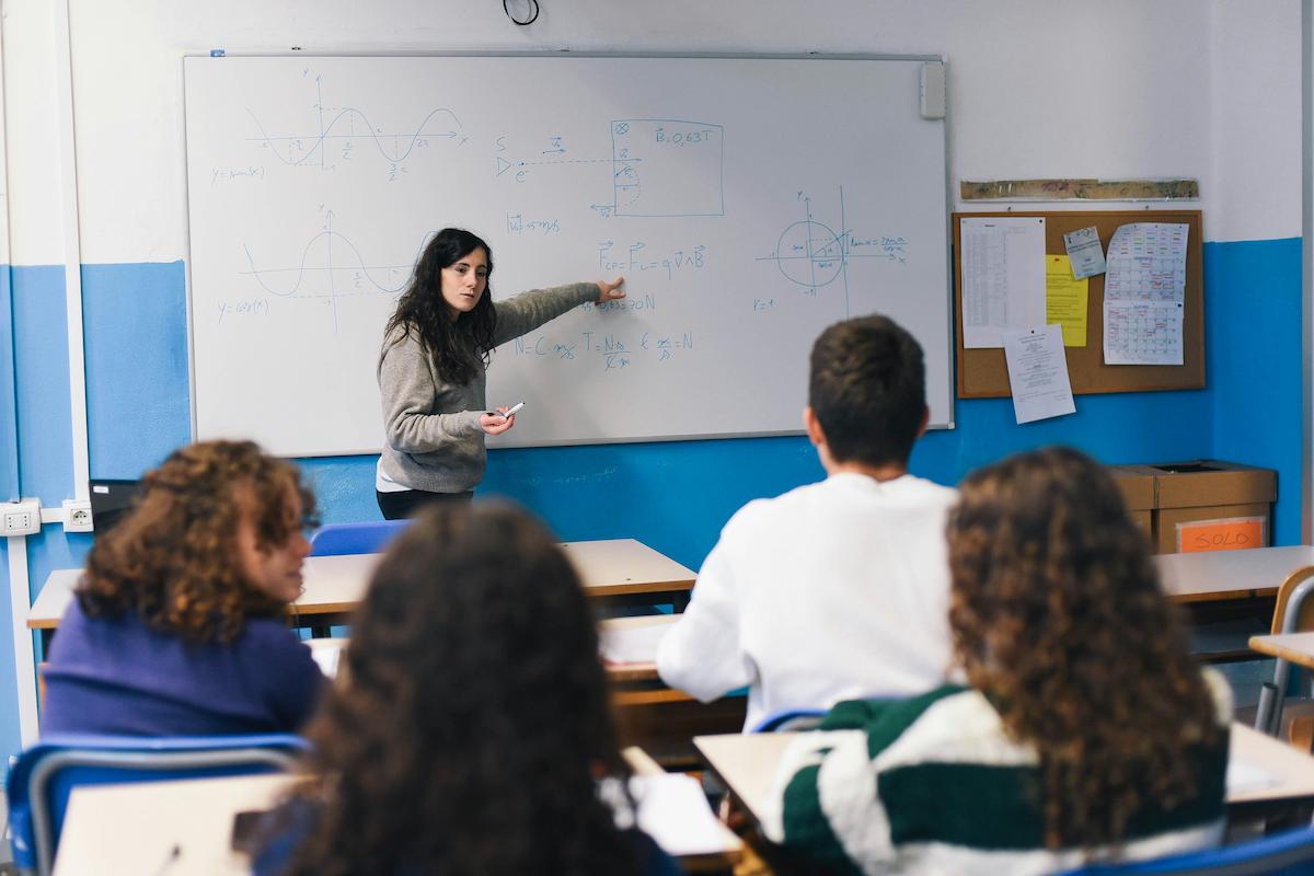 Eduvos student enquiry cards captured for higher-education admissions